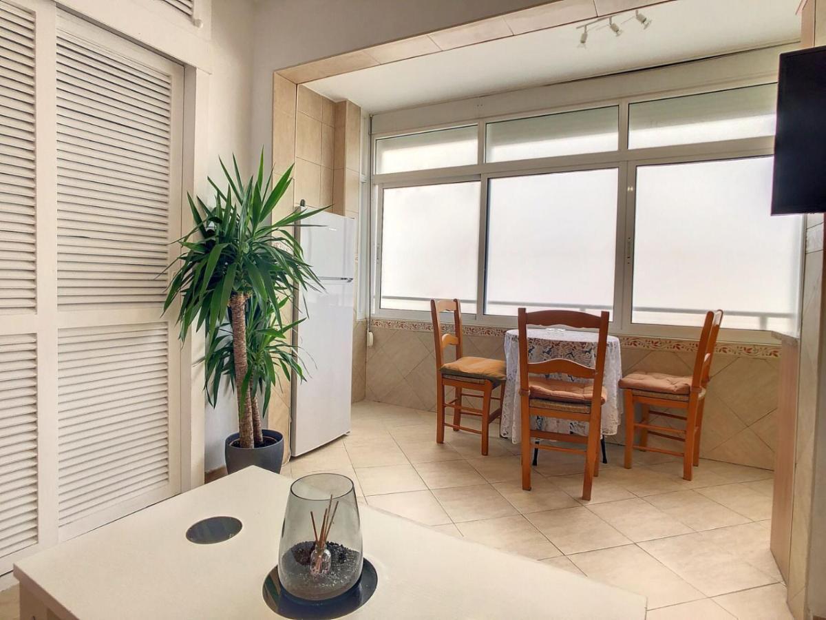 Urban&Vacay! Suite - Torremolinos City Centre エクステリア 写真